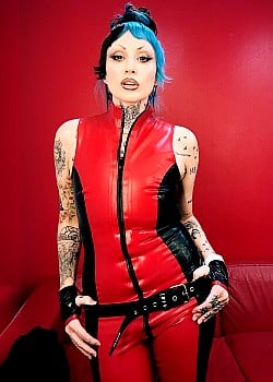 Roxanne Emery